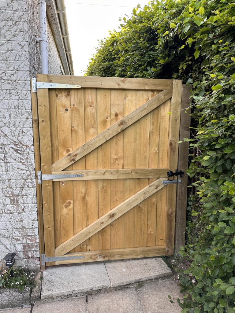 Close Board Gate